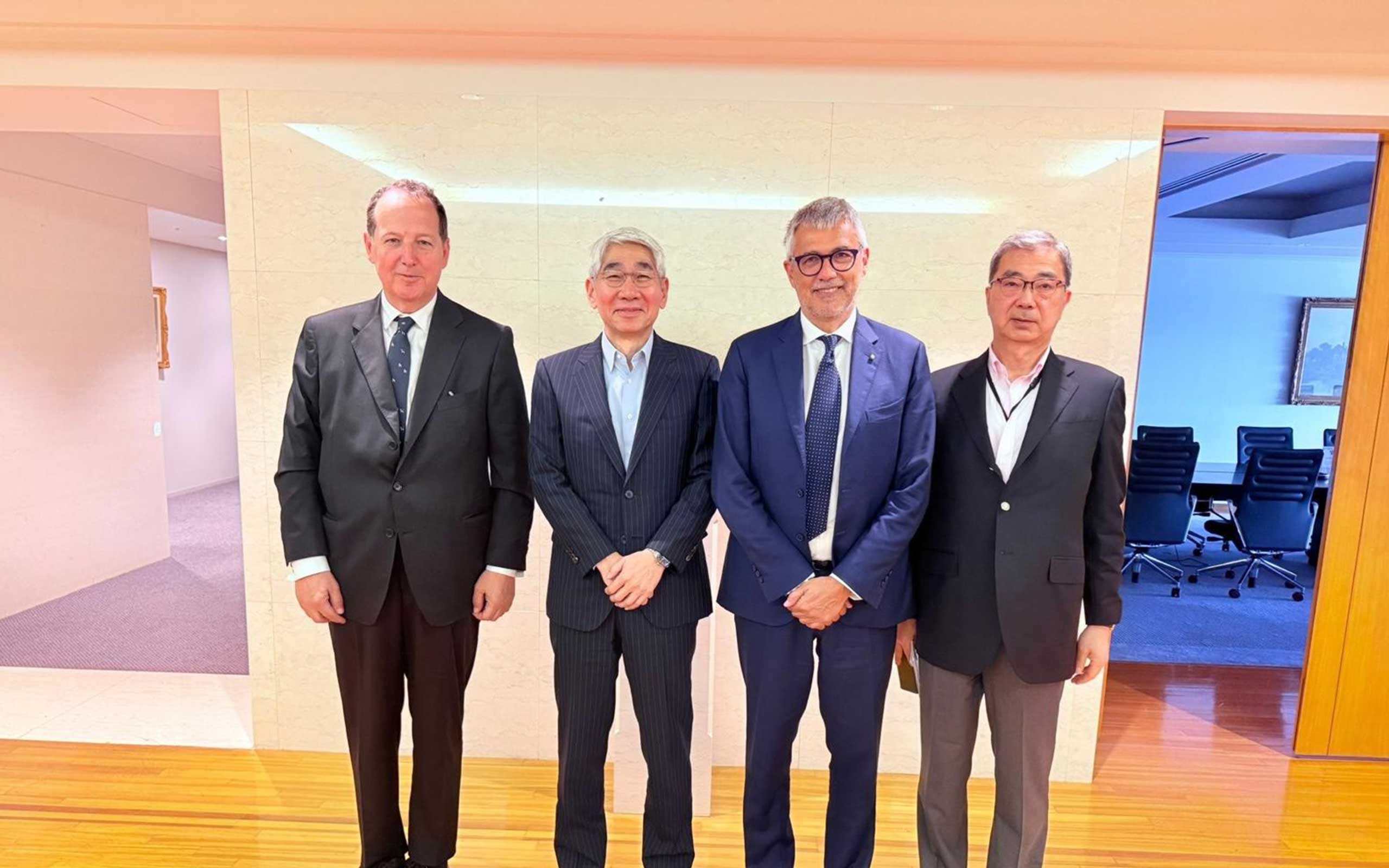 Comtel completa l'acquisizione della divisione UC di NEC